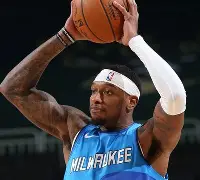 关于赛后密尔沃基雄鹿备战CBA季后赛;临场应变细节曝光;悬念犹存;赛程密集仍需轮换的信息 关于赛后密尔沃基雄鹿备战CBA季后赛;临场应变细节曝光;悬念犹存;赛程密集仍需轮换的信息