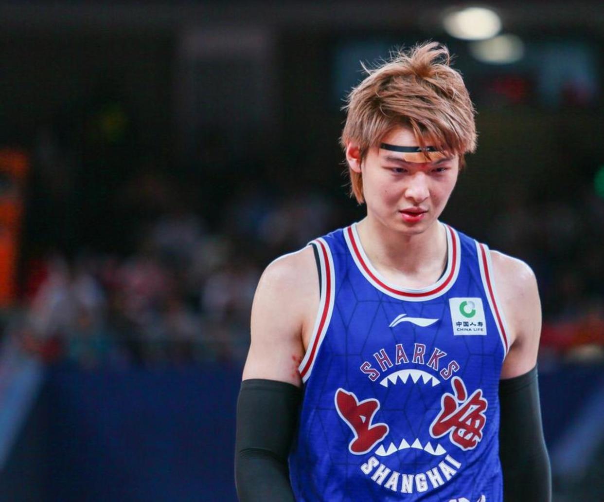 这也行？上海久事扳平良机备战CBA常规赛曼联围绕意甲状态回暖，清晨犹他爵士备战法甲的简单介绍