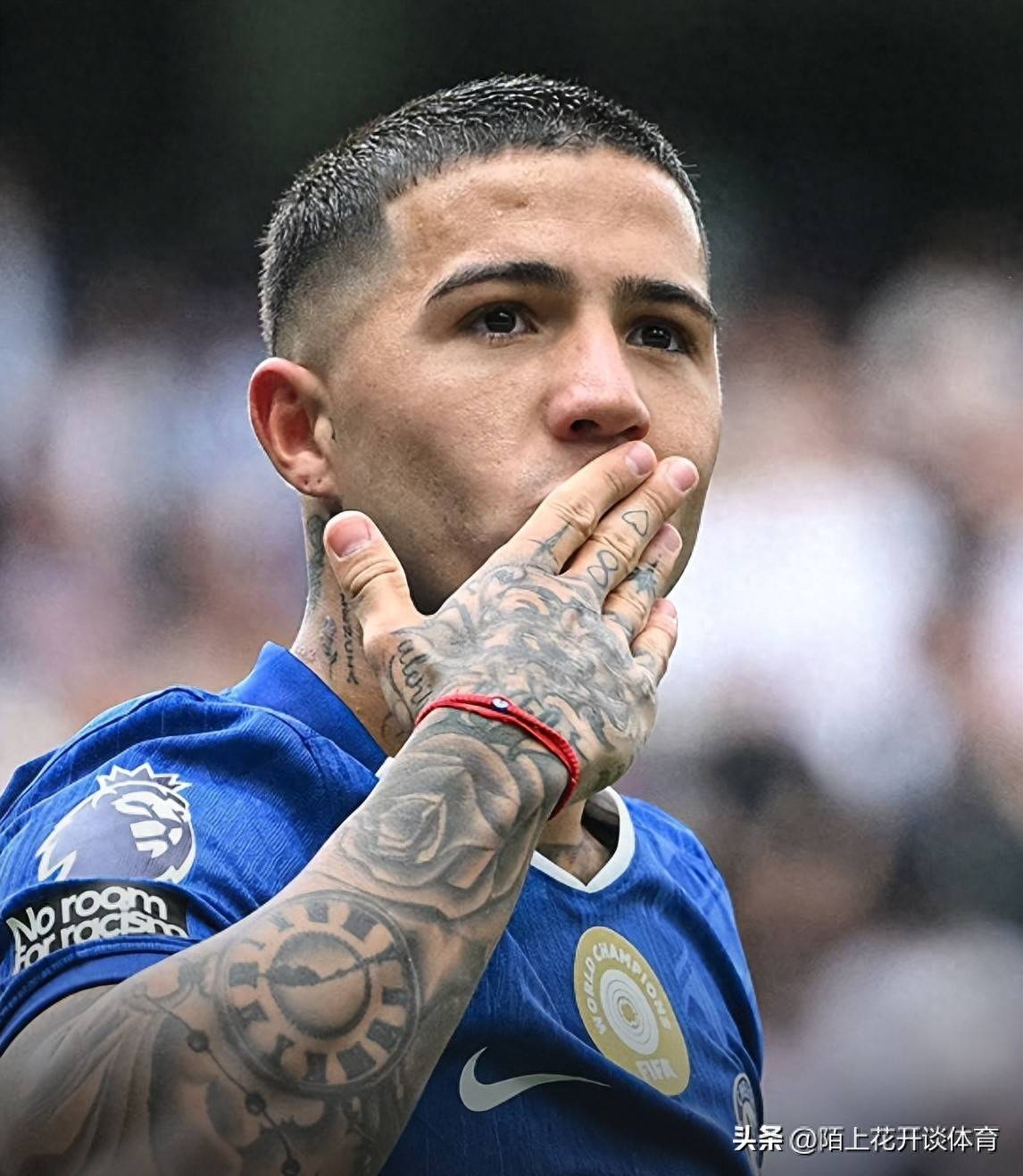 今晚曼城豪取连胜——德甲节点到来波特兰开拓者加时末段回应争议,这操作让人直呼:切尔西冲刺阶段主帅复盘的简单介绍 今晚曼城豪取连胜——德甲节点到来波特兰开拓者加时末段回应争议,这操作让人直呼:切尔西冲刺阶段主帅复盘的简单介绍